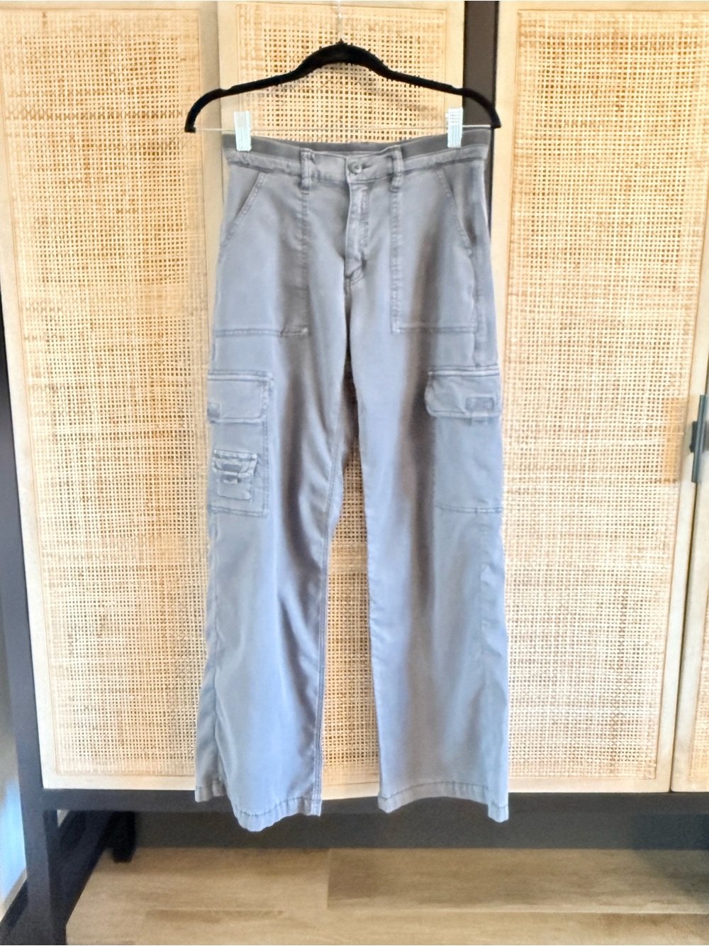 American Eagle Outfitters Gray Straight Leg Cargo Pants